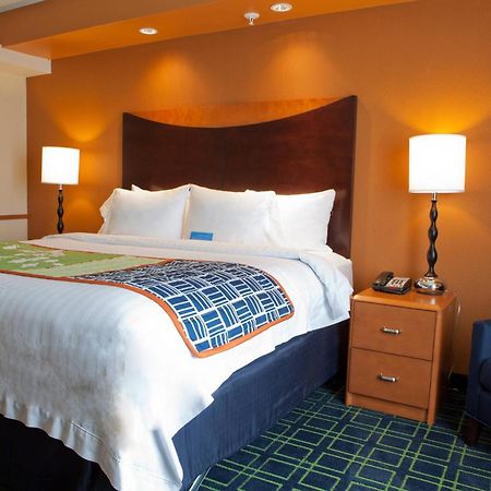 Fairfield Inn And Suites Flint Fenton Екстериор снимка